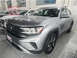 ڤۆڵکسواگن ئەتڵەس کرۆس سپۆرت